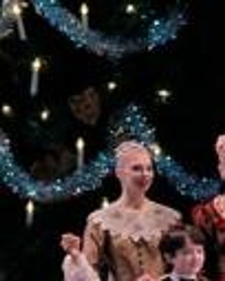 Jenelle Manzi Headshot