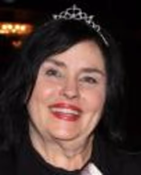 Kay Robertson Headshot