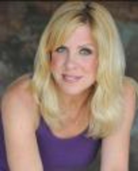 Barbara Schoenhofer Headshot