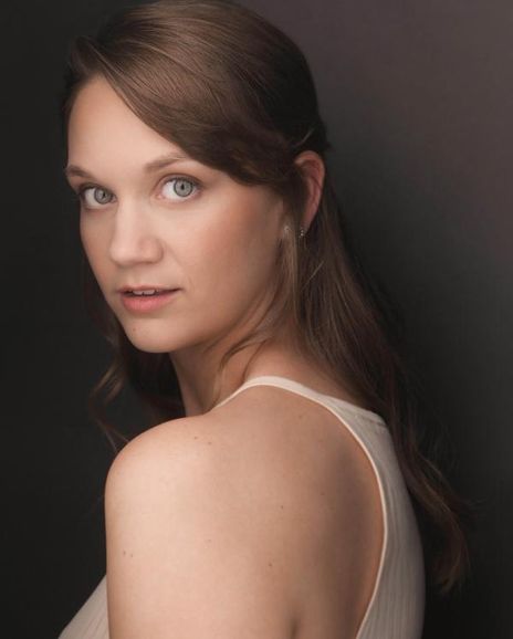 Katherine Riddle Headshot