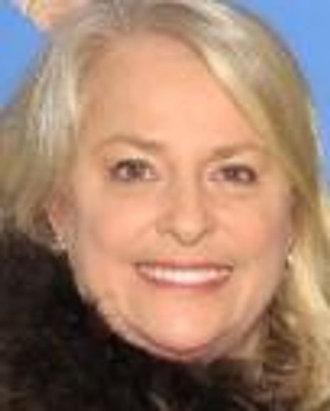 Claire Gozzo Headshot