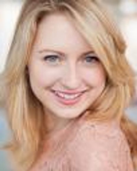 Helena Woods Headshot