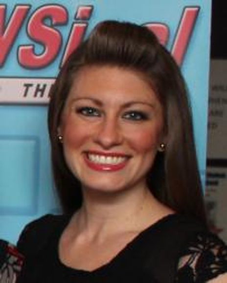 Meg Lanzarone Headshot