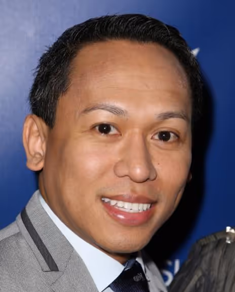 Jhett Tolentino Headshot