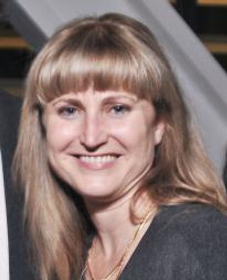 Heather Hanna Headshot