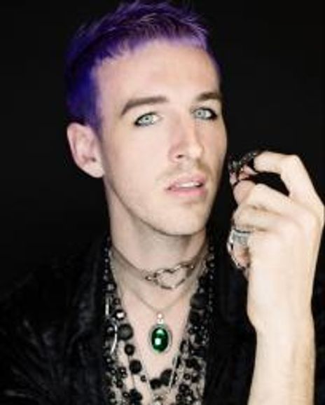 Brendan de la Hay Headshot