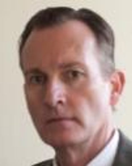 Robin McCallum Headshot