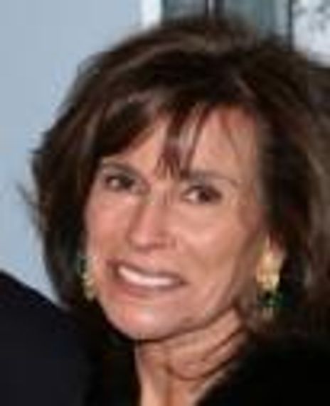 Nikki Bratton Headshot