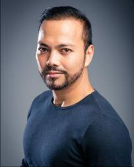 ARIEL REONAL Headshot