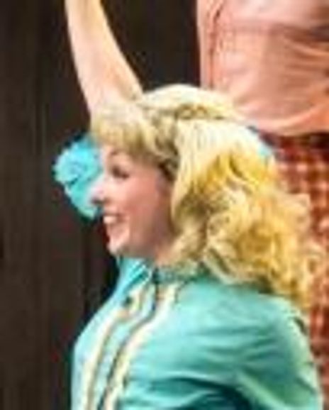 Sarah Powell Headshot