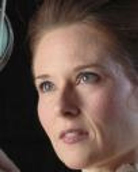 Elena Wright Headshot