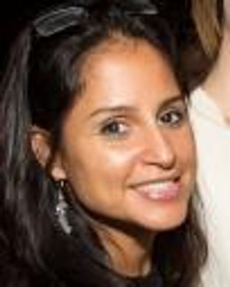 Gabriela Valle Headshot
