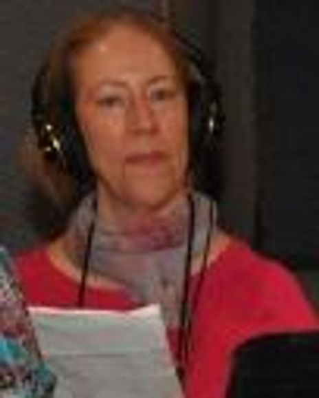 Cindy Hoxie Headshot