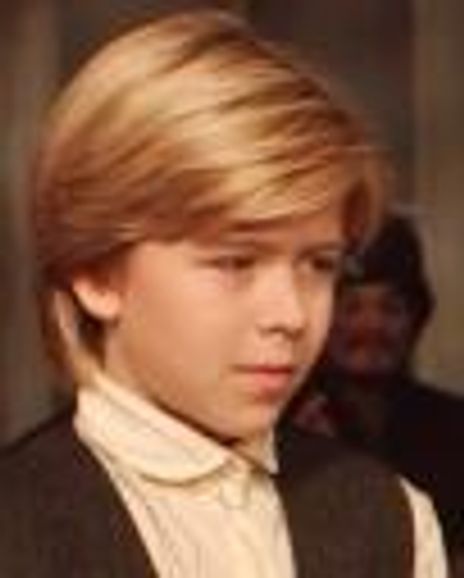 Holden Egdorf Headshot