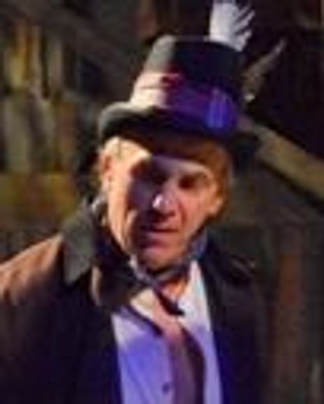 Van Quattro Headshot