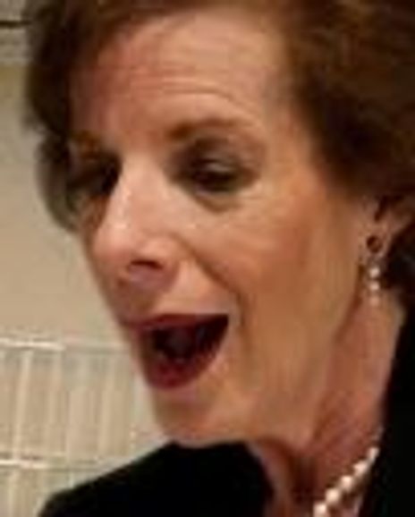 Deb Persoff Headshot