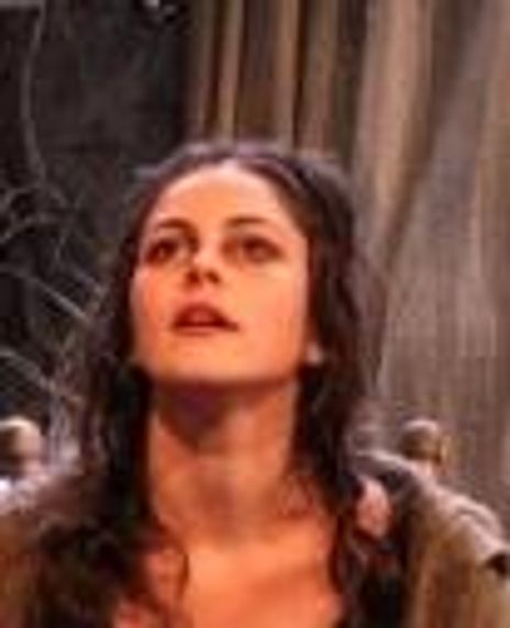 Aislinn Kerchaert Headshot