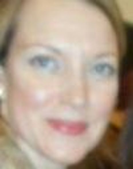 Lisa Iddings Headshot