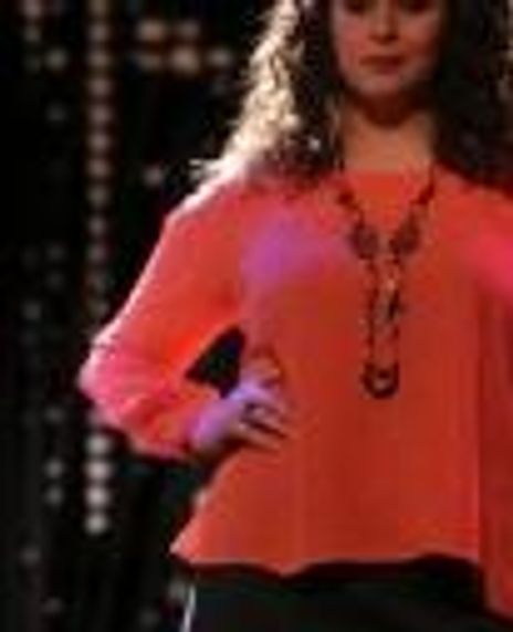 Samantha Agron Headshot