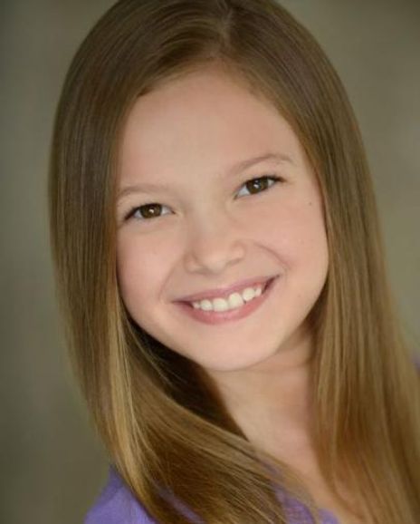 Grace Matwijec Headshot