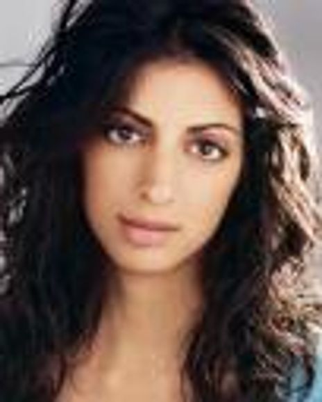 Meera Rohit Kumbhani Headshot