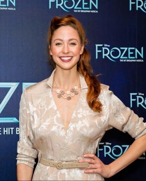 Claire Camp Headshot