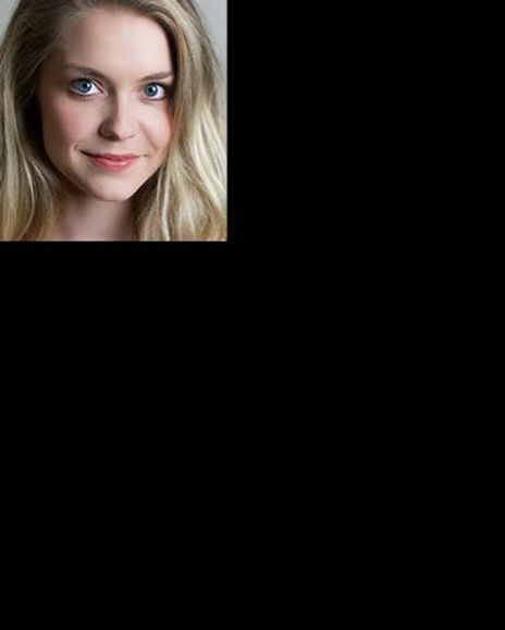 Lili Froehlich Headshot