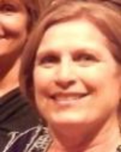 Clarissa Palhegyi Headshot