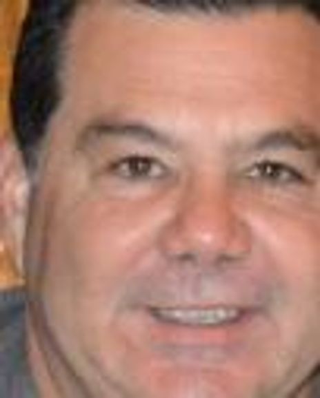 Nestor Plana Headshot