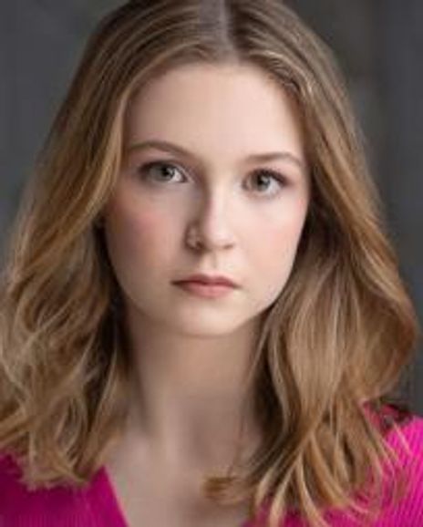 Madeleine Pace Headshot