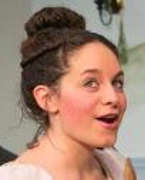 Nicole Gabriel Headshot