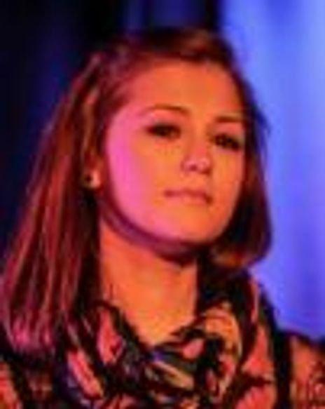 Alison Grace Bradbury Headshot