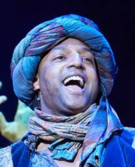 Jonathan Andrew Hume Headshot