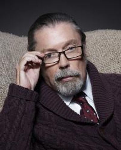 Tim Curry Headshot