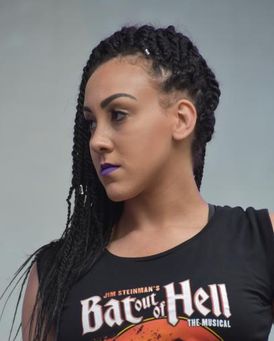 Danielle Steers Headshot