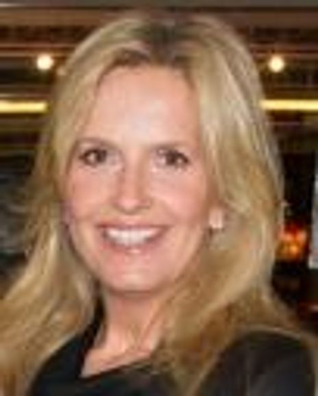 Penny Lancaster Headshot