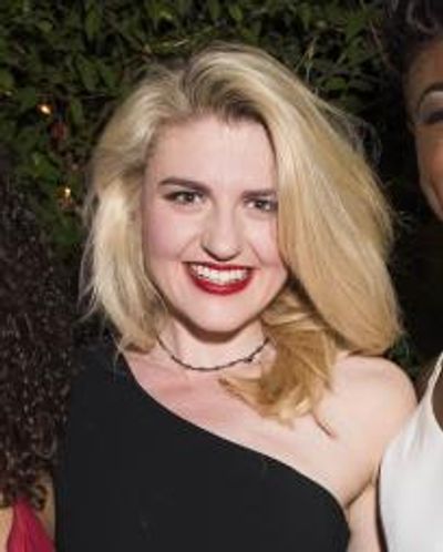 Lizzy Connolly Headshot