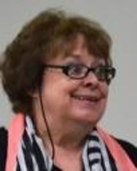 Lavinia Hart Headshot