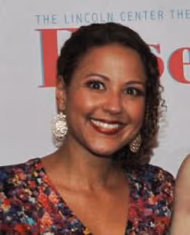 Melanie Evans Headshot