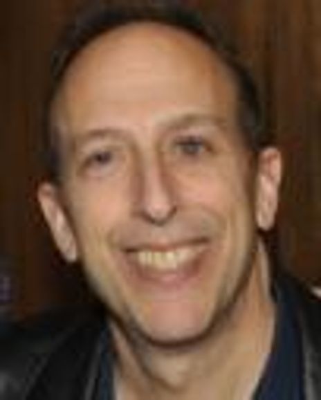 Peter Schacknow Headshot