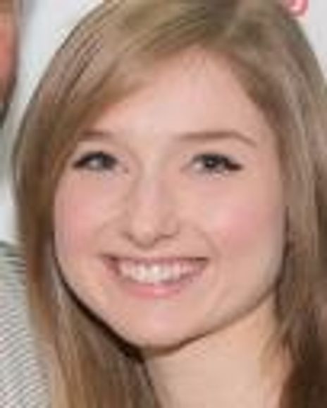 Sarah Schenkkan Headshot