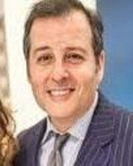 Steven Knobel Headshot