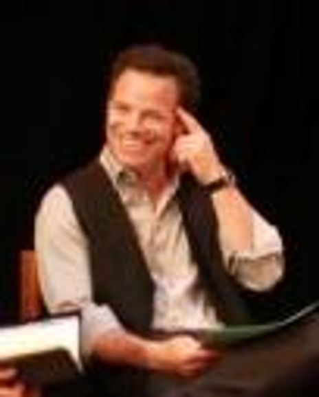 Carmen Argenziano Headshot