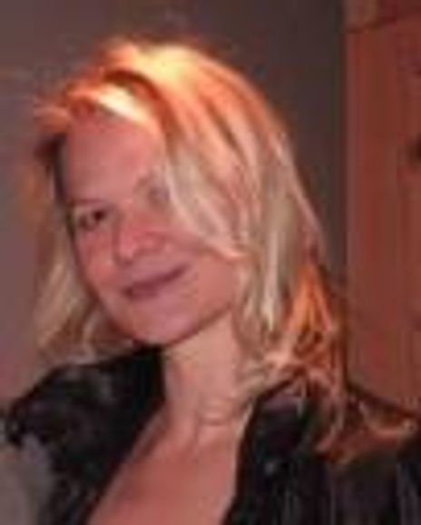 Annika Smith Headshot