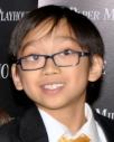 Avery Espititu Headshot