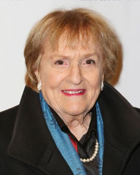 Betsy Parrish Headshot