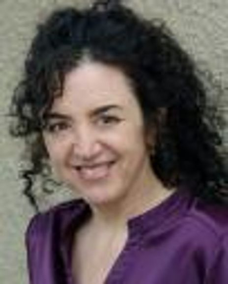 Cindy Goldfield Headshot