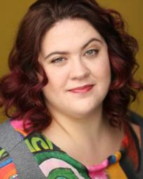 Carly Ozard Headshot