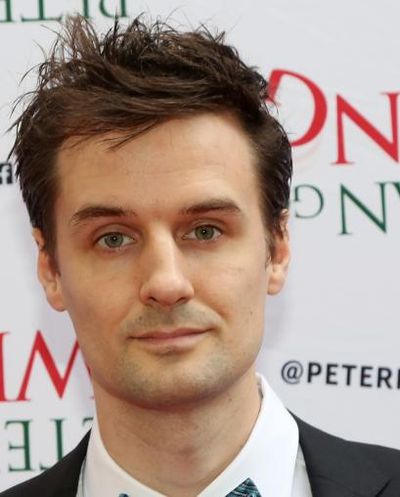 Henry Shields Headshot