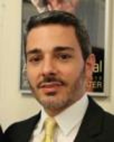 Eric Y. Garcia Headshot